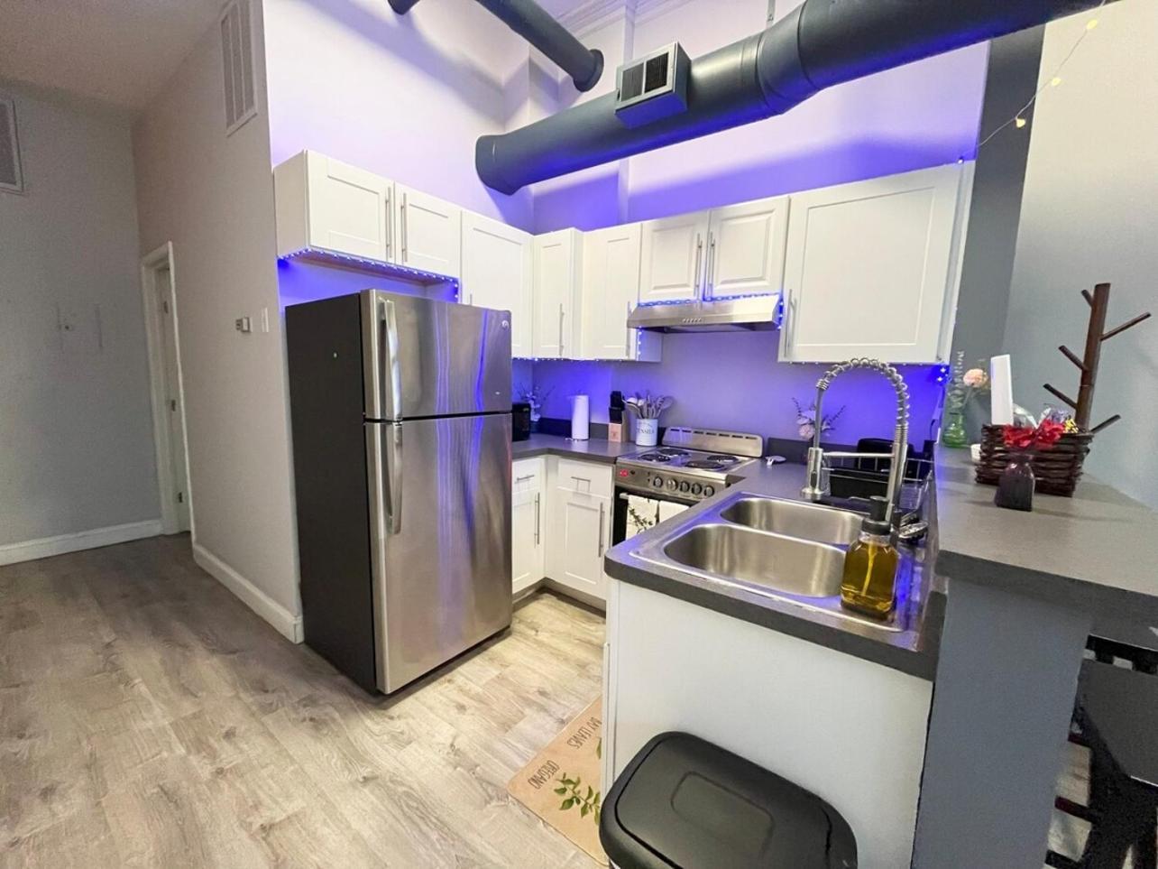 Local Modern Getaway - Ground Floor Apartment Cleveland Luaran gambar